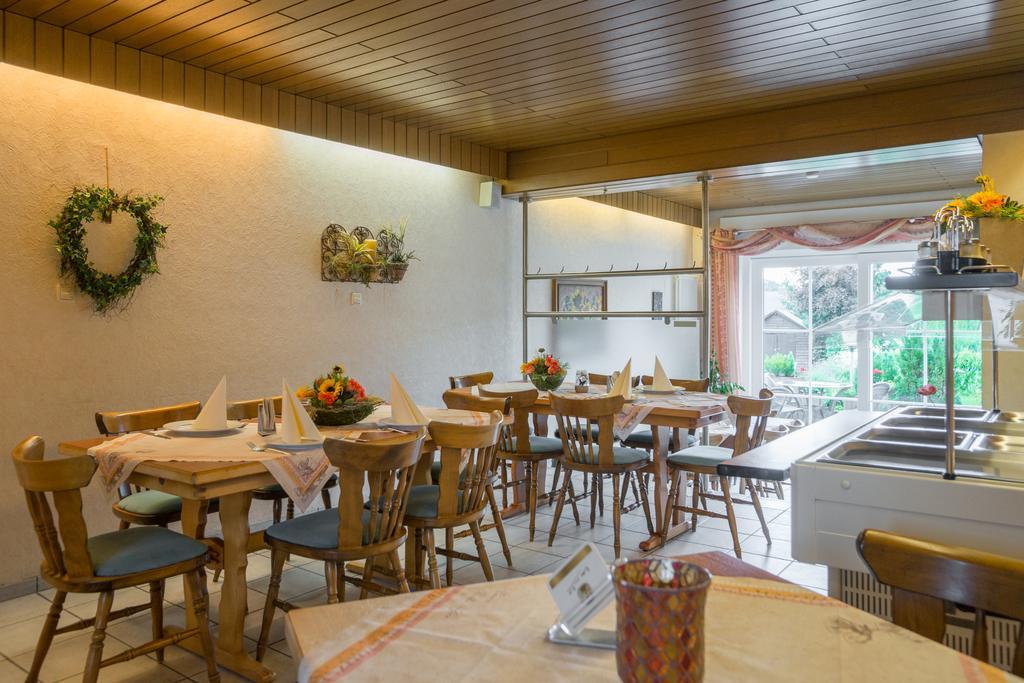 Hotel Haus Gertrud ジンメラート エクステリア 写真