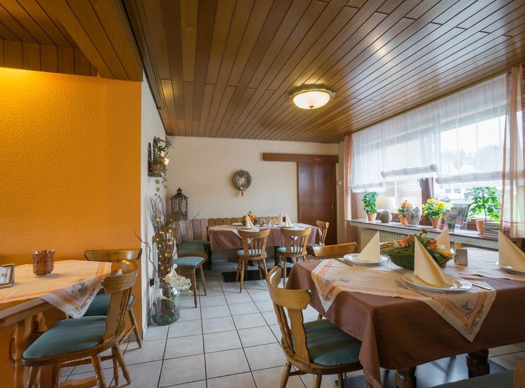 Hotel Haus Gertrud ジンメラート エクステリア 写真